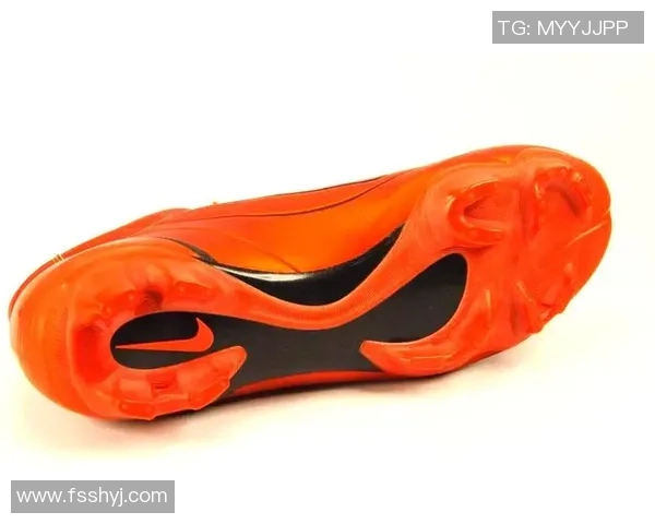 足球明星鞋包时尚潮流大揭秘让你领略球场外的独特魅力与风格